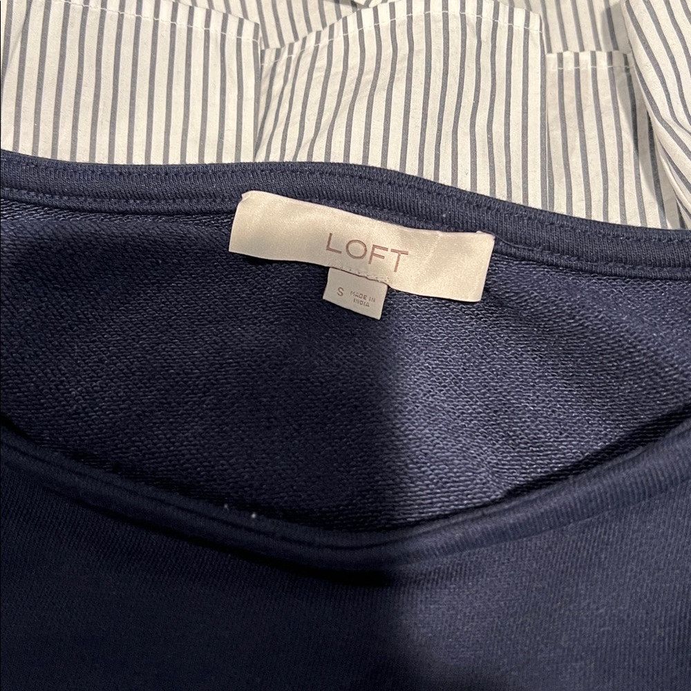 Loft Sweatshirt - Picture 4 of 4